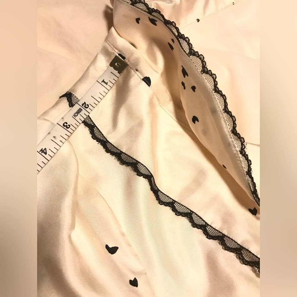 Bebe White & Black Short Sleeve Mini Flirty Dress in sz L. Like new. - Picture 12 of 16